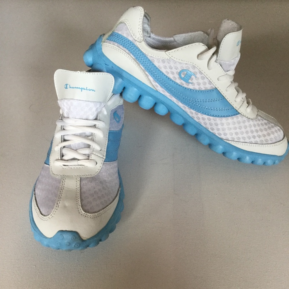 Champion, Lace Up Super Lightweight Running Shoes Size 9,5 - Picture 2 of 9